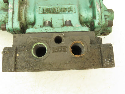 Numatics 33HLS5410 Directional Manual Lever Valve 3-Pos Spring Return 3/8"NPT