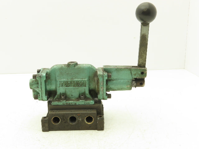 Numatics 33HLS5410 Directional Manual Lever Valve 3-Pos Spring Return 3/8"NPT