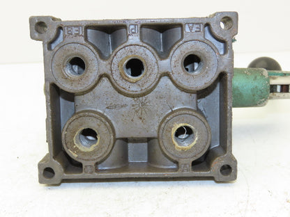 Numatics 32HLD4430 Directional Manual Lever Valve 2-Position 5-Port 1/4"Manifold