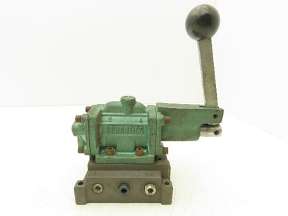 Numatics 34HLD4410 Directional Manual Lever Valve 2-Position 5-Port 1/4"Manifold