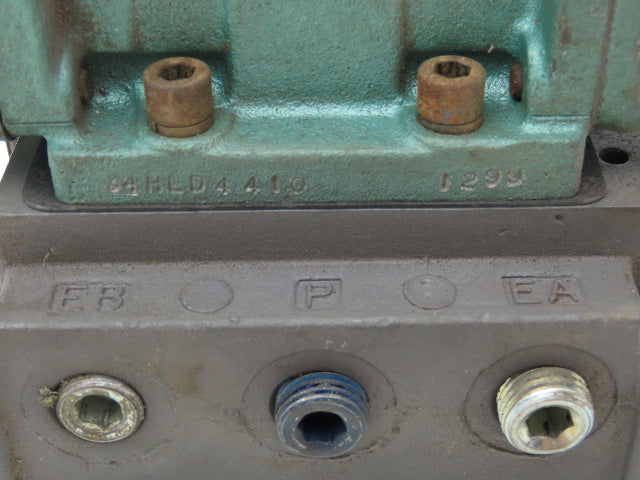 Numatics 34HLD4410 Directional Manual Lever Valve 2-Position 5-Port 1/4"Manifold