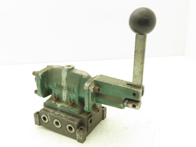 Numatics 34HLS5430 Directional Manual Lever Valve 3-Pos Spring Return 1/2"NPT