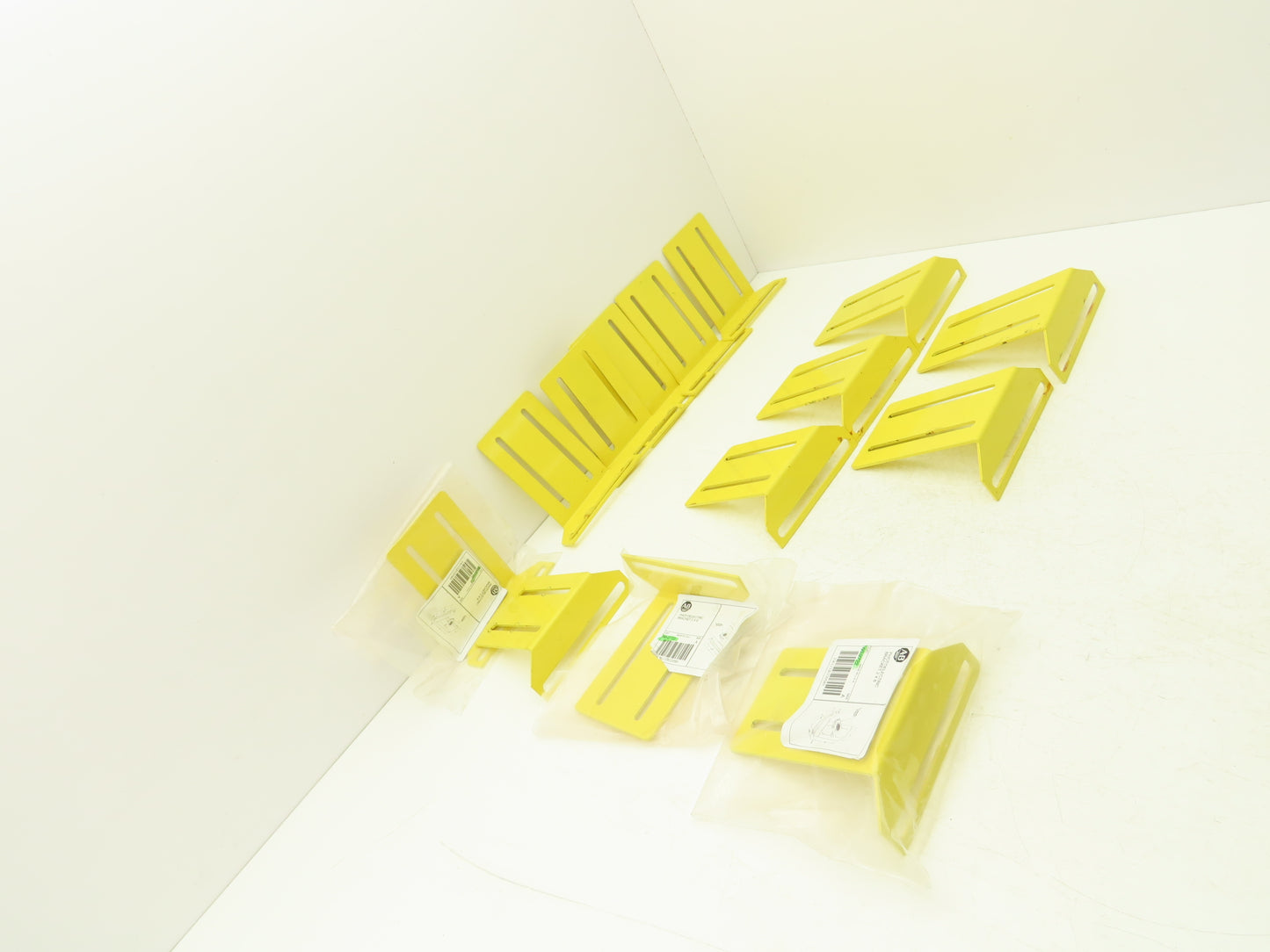 Allen Bradley 60-2722  2x6" Conveyor Sensor Reflector Bracket Yellow  Lot of 14