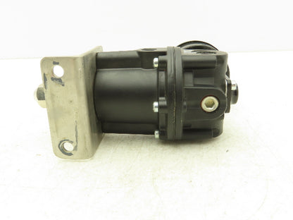 Fairchild 10233 Kendall Pressure Regulator 0.5-30PSI Range 500 PSIG Max 3/8" NPT