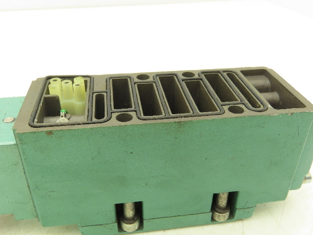 Numatics I23BA400KP14D30 Pneumatic Solenoid Valve 4/2 150psi 120VAC Solenoid