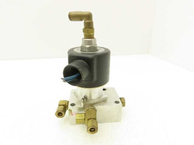 Versa E7SM-8012-1212-Z-120V60 Solenoid Valve 60psi 120V 1/4" Manifold  Lot of 4