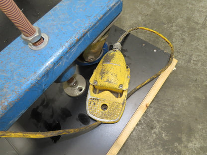 Mid West Vibratory Screw Feeder Bowl 15" Hopper 24x24" Hopper Foot Pedal Control