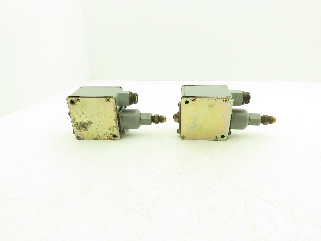 Allen Bradley 836T-T253JX21X15 Series A Pressure Control 6-30 PSI Diff Lot of 2