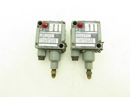Allen Bradley 836T-T253JX21X15 Series A Pressure Control 6-30 PSI Diff Lot of 2