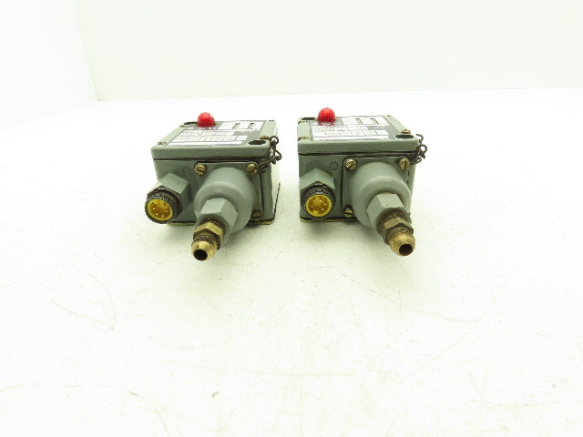 Allen Bradley 836T-T253JX21X15 Series A Pressure Control 6-30 PSI Diff Lot of 2