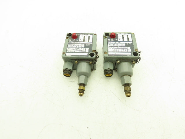 Allen Bradley 836T-T253JX21X15 Series A Pressure Control 6-30 PSI Diff Lot of 2