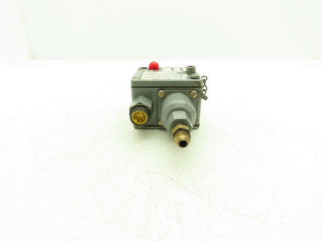 Allen Bradley 836T-T253JX121X15 Series A Pressure Control 6-30 PSI Differential