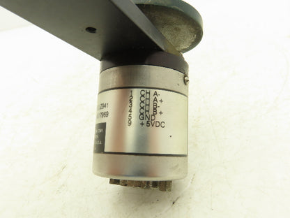 Dynamics Research Corp 153/020-1000-02UZ941 Rotary Encoder 1/4" Shaft W/Wheel