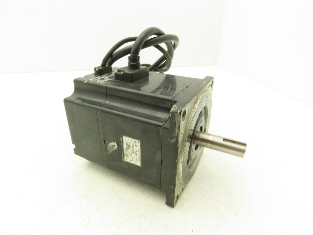 Yaskawa SGMPH-15A1A-YR11 AC Servo Motor 0.1kW 200v 0.89A 3000rpm