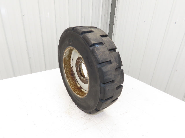 PowerBoss Minuteman SW/62U Front Tire Solid Rubber 500 X 8 With 5 Lug Rim