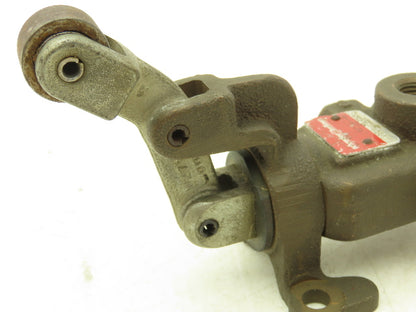 Schrader Bellows M09524603 Pneumatic Manual Air Valve Roller Lever Spring Return