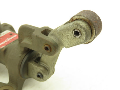 Schrader Bellows M09524603 Pneumatic Manual Air Valve Roller Lever Spring Return