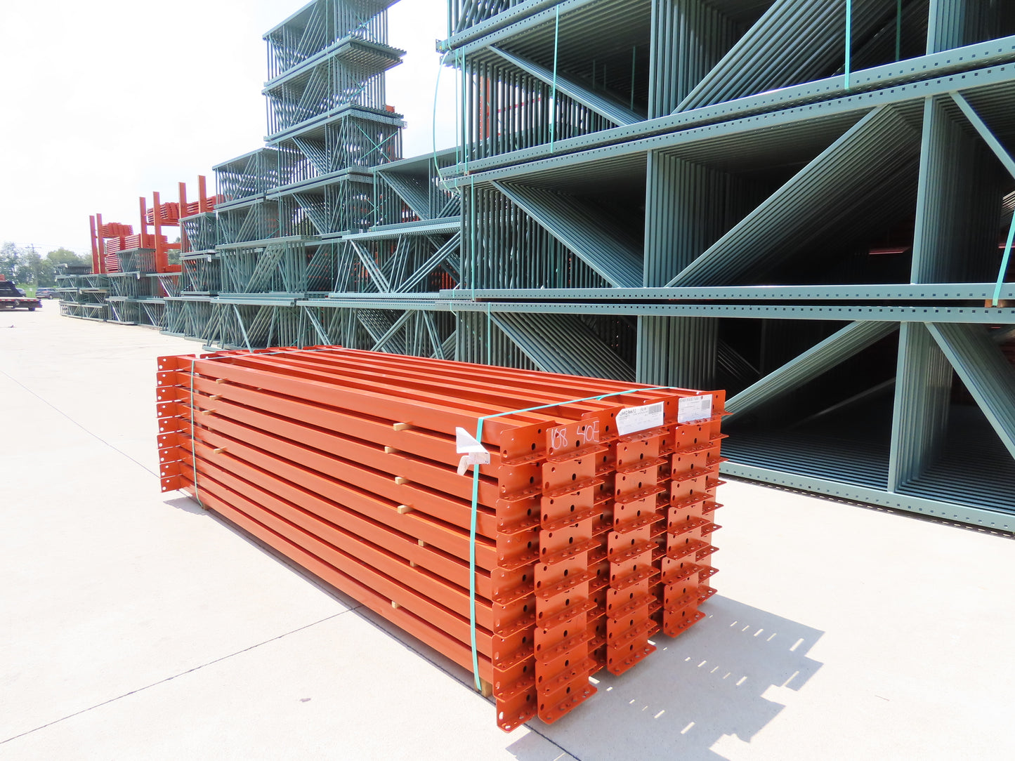 Interlake 108"x 4" Teardrop Pallet Racking Rack Step Beam Crossmember 4390Lb 40E