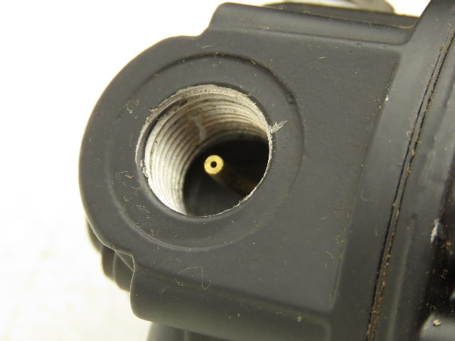 Fairchild 10243 Kendall Pressure Regulator 1-60 PSI Range 500 PSIG Max 3/8" NPT