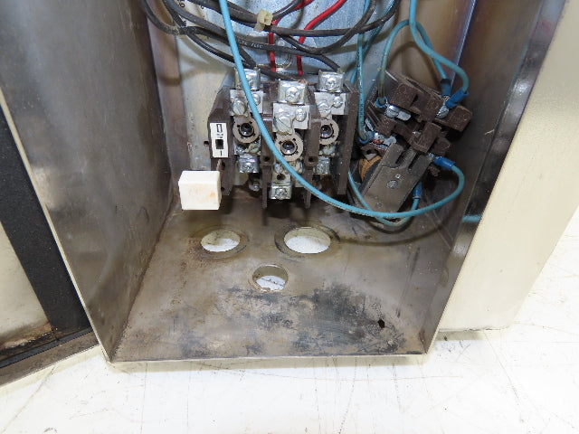 Cuttler Hammer Combination Motor Starter Fusible 5Hp 575V 3Ph 208V Coil SS