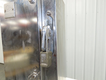 Cuttler Hammer Combination Motor Starter Fusible 5Hp 575V 3Ph 208V Coil SS