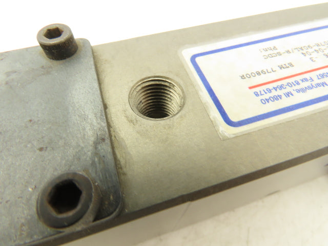 BTM Corp STC52VP-120-733207H-90AL/RSCDC Power Clamp W/Turck Proximity Sensor