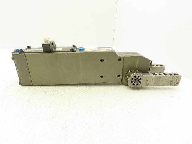 BTM Corp STC52VP-120-733207H-90AL/RSCDC Power Clamp W/Turck Proximity Sensor