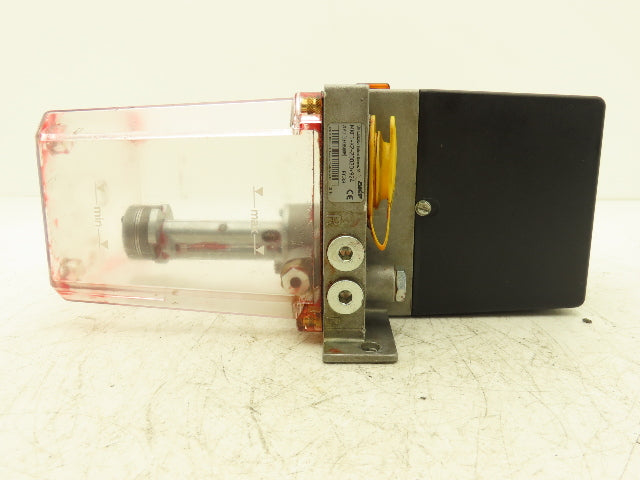 SKF MKF1-K2-20020+924 Automatic Lubricator Oil Pump Oiler 1.8 L 0.1 L/min 24VDC