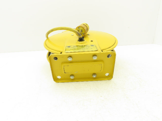 Woodhead Safeway 943 Retractable Cord Reel 120V 30' Constant Tension Non-Locking