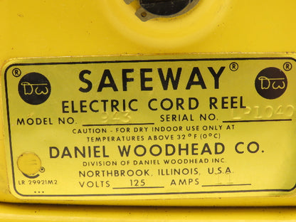 Woodhead Safeway 943 Retractable Cord Reel 120V 30' Constant Tension Non-Locking