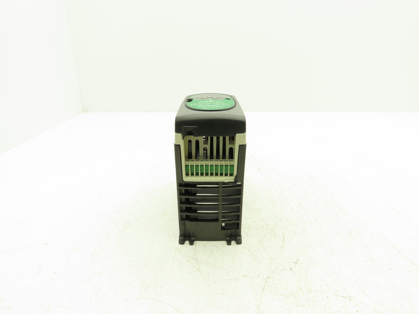 Emerson Automation SKA1200037 Commander SK Servo Drive 200-240V 1Ph In 3Ph Out