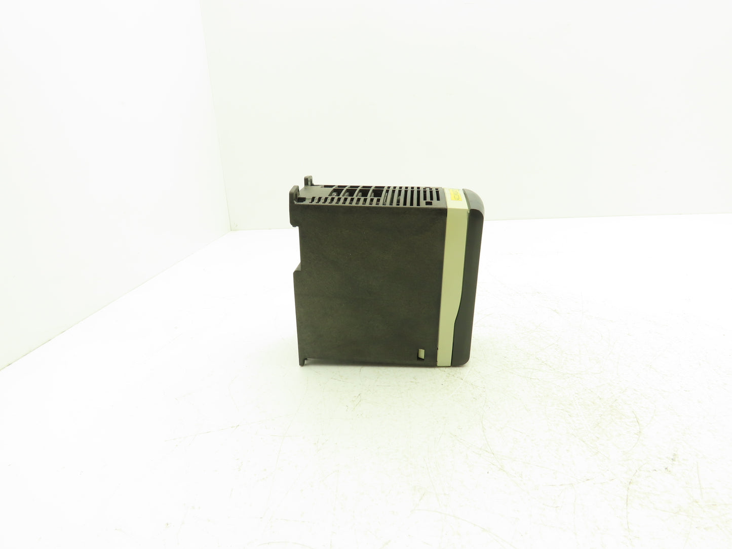 Emerson Automation SKA1200037 Commander SK Servo Drive 200-240V 1Ph In 3Ph Out