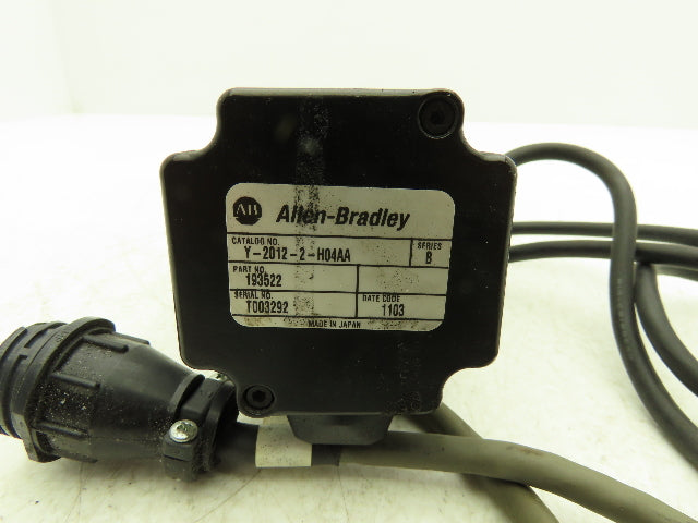 Allen Bradley Y-2012-2-H04AA AC Servo Motor 4500rpm 230VAC 3Ph 193522 W/Encoder