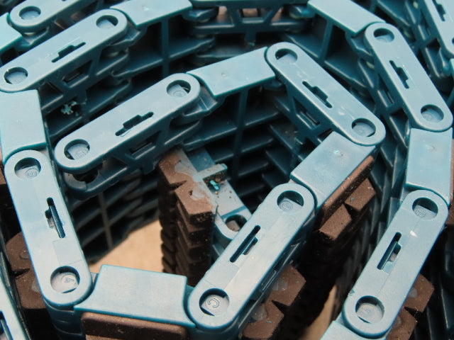 MCC Rexnord SG 1000 XLG 85mm Mattop Suregrip Grip-Top Conveyor Chain 10'