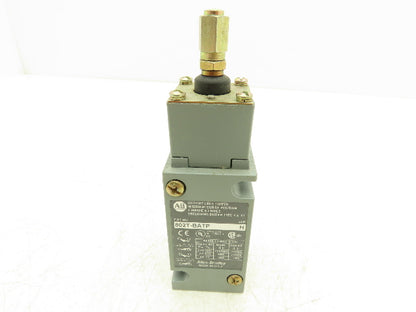 Allen Bradley 802T BATP Metal Plug-In Oiltight Limit Switch 4 Circuits 120-300V