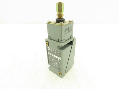 Allen Bradley 802T BATP Metal Plug-In Oiltight Limit Switch 4 Circuits 120-300V