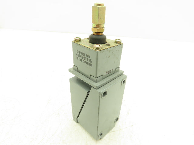 Allen Bradley 802T BATP Metal Plug-In Oiltight Limit Switch 4 Circuits 120-300V