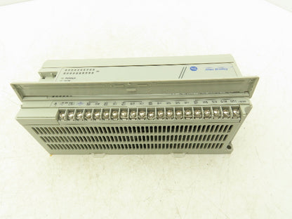 Allen Bradley 1761-L32AWA MicroLogix 1000 PCL Controller 120-240VAC Ser E