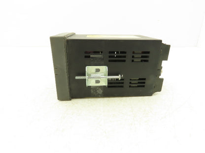 Honeywell DC330B-C0-000-20-000000-0 UDC3000 Versa-Pro Temperature Controller