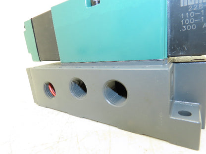 Numatics Pneumatic Air Solenoid Valve with Base 4/3 Closed Center 120V 1/2"NPT