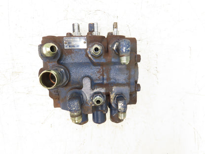 Nishina Kogyo 67610-25030-71 Hydraulic 3-Spool Forklift Mast Control Valve