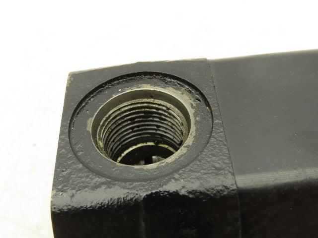 PE-1069 Hydraulic Gear Pump Spline Shaft 4-Bolt Flange SAE Ports