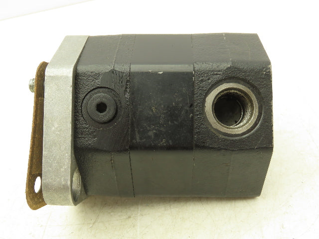 PE-1069 Hydraulic Gear Pump Spline Shaft 4-Bolt Flange SAE Ports