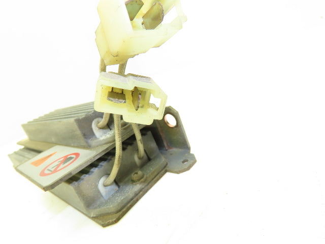 Toyota 24350-13300-71 Resistor Panel off of a Toyota 30-5FBCU25 36 volt Forklift