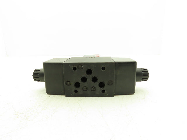 Parker D3W15CNYK561M Hydraulic Directional Control Valve 110/120VAC 50/60Hz