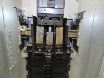 Square D NF442L2C NF Panelboard Breaker Box 200A 600Y/347V 3PH 4W 42 Circuit