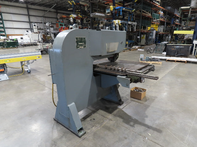 Strippit Fabricator Super 30 Single Punch Press 30 Ton 230/460V Foot Switch