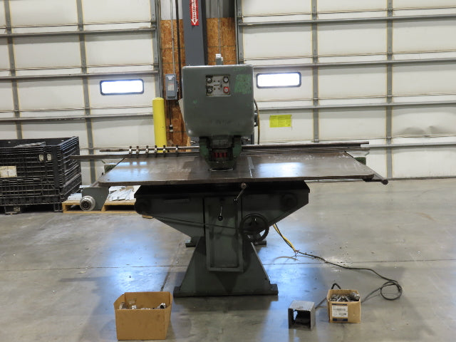 Strippit Fabricator Super 30 Single Punch Press 30 Ton 230/460V Foot Switch