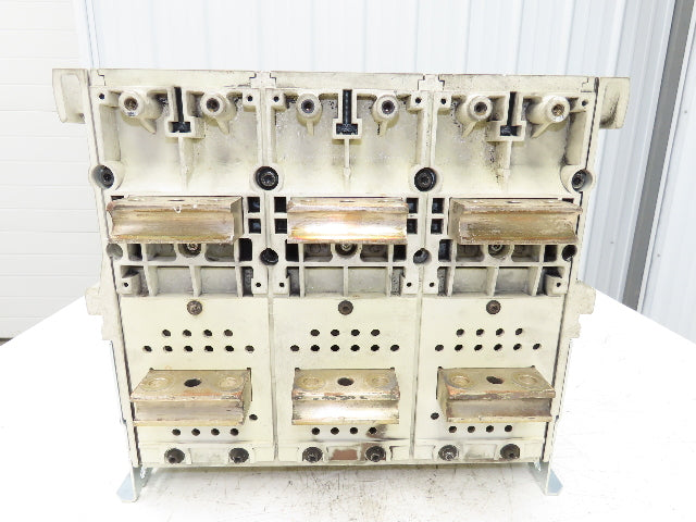 Siemens WLL2F330 Air Circuit Breaker 600VAC 3000A Switchgear 	ETU745 Cubicle Bus