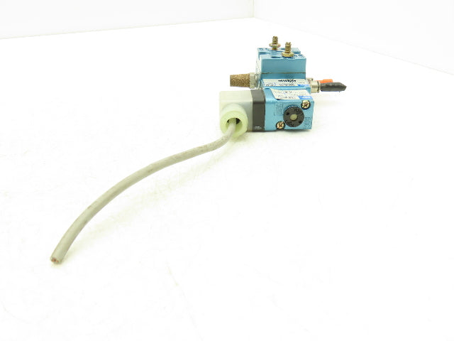 MAC 712C-12-PI-111JJ Pneumatic Solenoid Valve 120V 1/4"npt 4/2-way